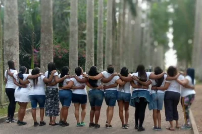 Discover aburi botanical gardens and boti waterfalls in one day. explore colonial gardens, hike to umbrella rock, and swim at the falls in ghana’s eastern region.