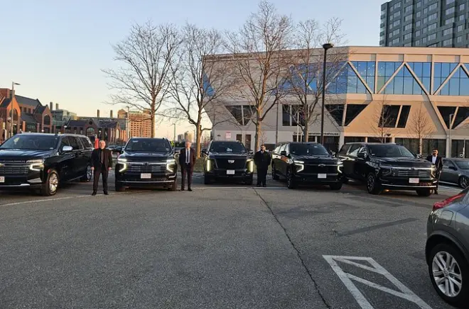 Chauffeur di lusso a Boston: Trasferimenti aeroporto e città