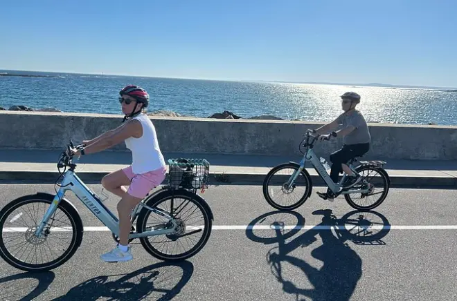 Tour in e-bike a Kennebunkport: Percorso costiero di 27 km