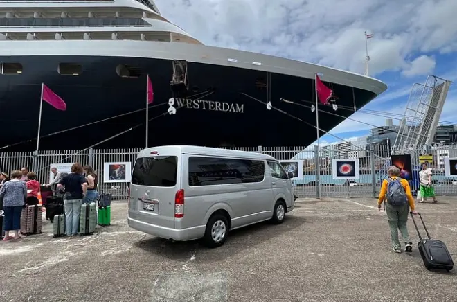 Cruise Ship to Auckland Airport Transfer: Private Door-to-Door
