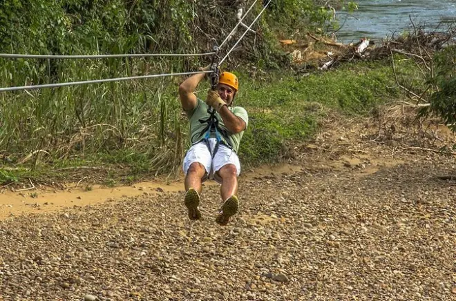 Ziplining in Belize City: Altun Ha Ruinen und Waldkronendach