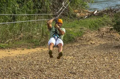 Ziplining in Belize City: Altun Ha Ruinen und Waldkronendach