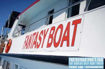 Croisière dansante Fantasy Boat Party à Ayia Napa, 4 heures en mer
