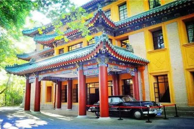 Nanjing Privattour: Geschichte der Republikzeit mit Mittagessen