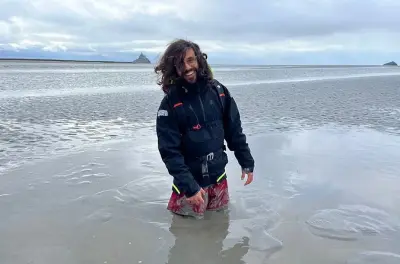 Mont Saint-Michel: Paseo por mareas y arenas movedizas en la bahía