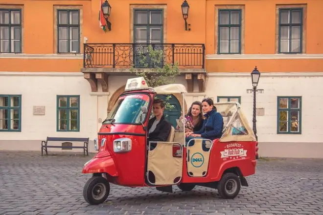 Budapest tuk tuk privado con sopa de goulash