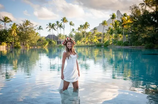Sesión privada de fotos para parejas en tu resort de Bora Bora