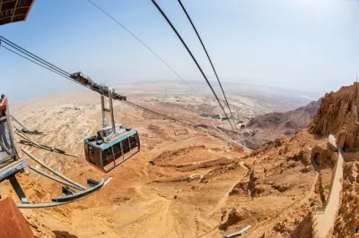 Masada e mar morto: Teleférico, fortaleza e banho mineral