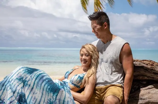 Romantic Photo-Shoot at Matira Beach, Bora Bora