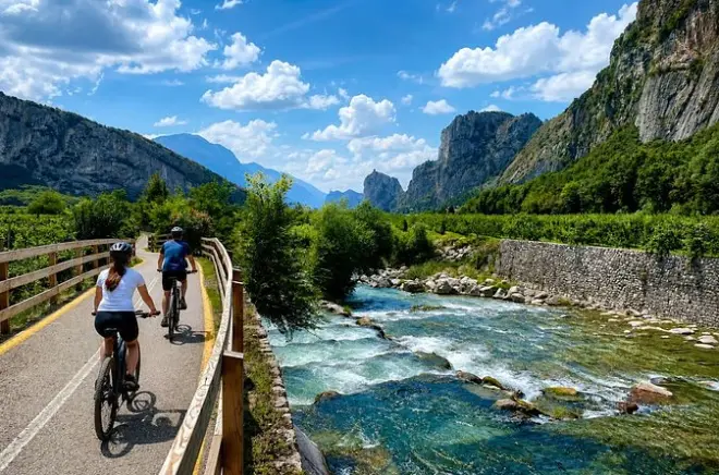 E-Bike Tour Gardasee: Von Riva del Garda nach Arco & Sarca-Tal