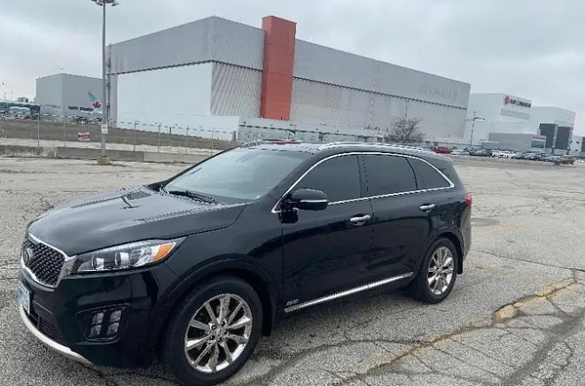 Traslado privado de Toronto a London Ontário: Sedan, minivan ou SUV
