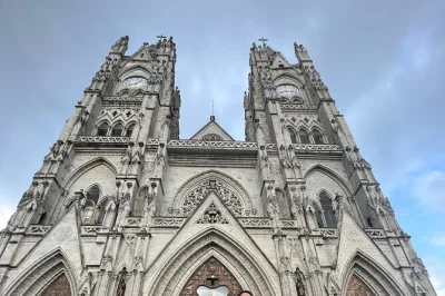 Explore quito’s historic center, taste local chocolate, and stand on the equator at intiñan museum. private guide, flexible stops, all tickets included.