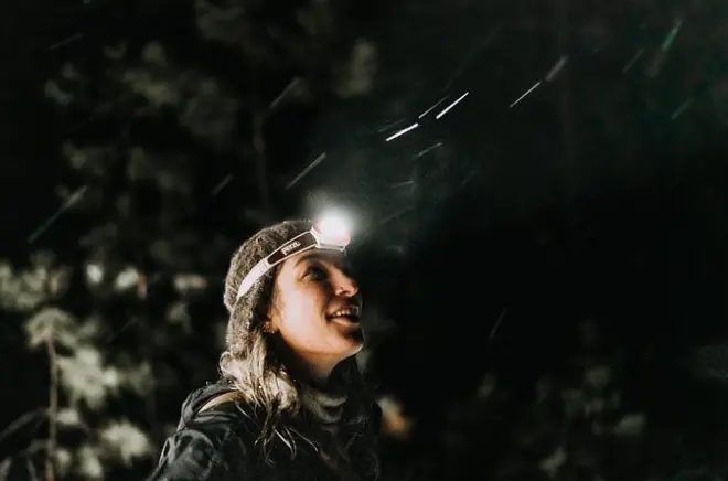 Raquettes à Bend : Balade nocturne sous les étoiles en forêt