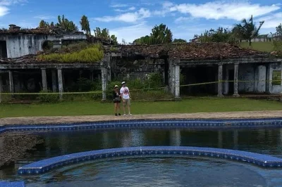 Explore a história de medellín, comuna 13, guatapé, a subida na pedra el peñol, passeio de barco privado pela la manuela e locais ligados a pablo escobar. guia particular e traslado do hotel.