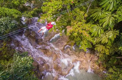 Ziplines über die Dunn's River Falls ab Ocho Rios