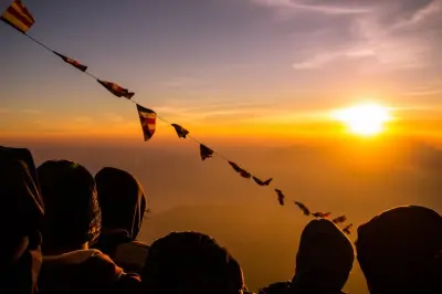 Trasferimento privato da Ella ad Adams Peak con autista inglese