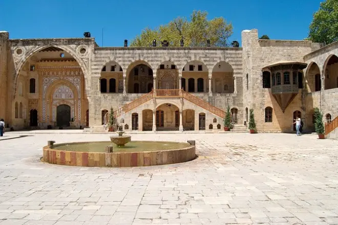 Halbtägige Tour Beiteddine Palast & Deir elQamar ab Beirut