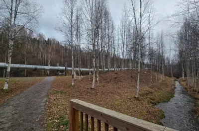 Heart of Fairbanks Tour: Santa, Pipeline & Local Crafts