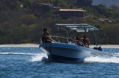 Schnorcheln in Playa Flamingo: Bootstour zur Isla Plata mit Guide