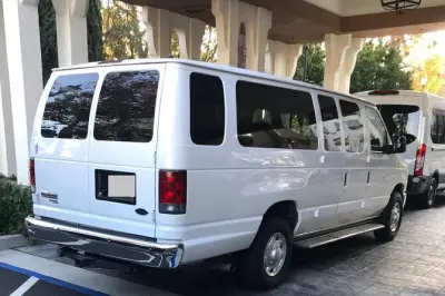 Privater Transfer von Oranjestad Stadt zum Kreuzfahrthafen
