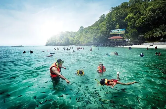 Snorkeling em Kota Kinabalu: Ilha Mantanani com almoço