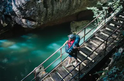 Private Höhlen-Tubing in San Ignacio: Maya-Unterwelt