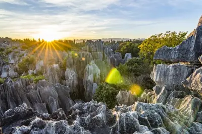 Kunming Stone Forest Jiuxiang Private Day Tour: UNESCO Karst