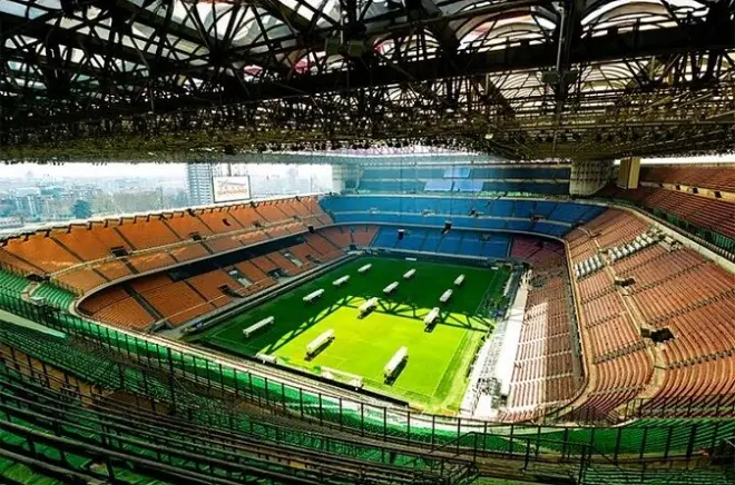 Visite du stade San Siro et musée avec bus hop-on hop-off à Milan