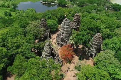 Battambang: Trem de bambu, templos e cavernas de morcegos