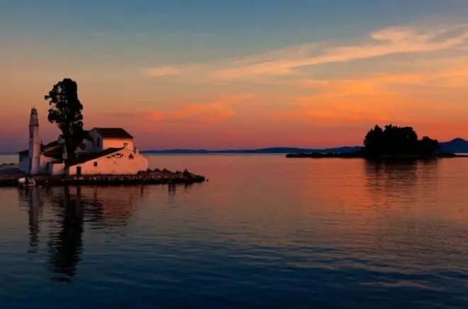 Corfu sunset cruise to Mouse Island: Private wooden boat