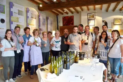 Degustação de vinhos em Chablis na adega Domaine Clotilde Davenne