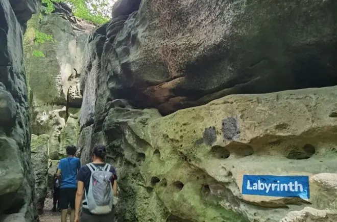 Berdorf Rocks & Wolf's Gorge walk: Champagne on the clifftop