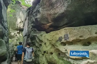 Berdorf Felsen & Wolfschlucht Wanderung: Champagner auf der Klippe