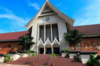 Kuala Lumpur National Museum & City Landmarks Tour