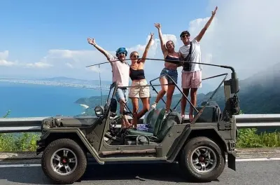 Col de Hai Van en jeep avec déjeuner à Lang Co et source Suoi Mo