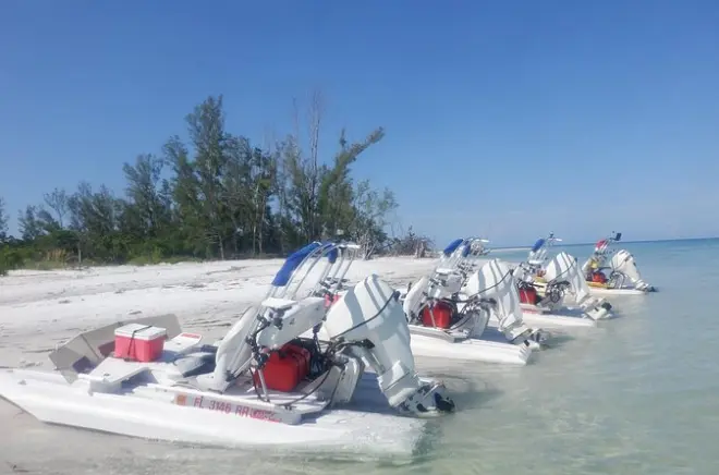 Craigcat-Tour Anna Maria Island: Steuern Sie Ihr eigenes Boot