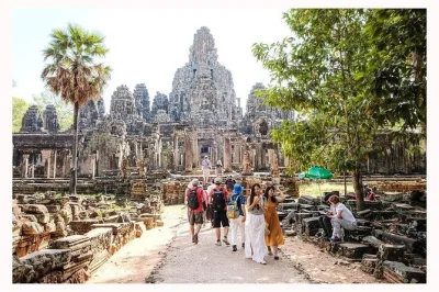 Scopri l’alba ad angkor wat, esplora templi antichi con guida locale e visita un villaggio galleggiante. include pick-up in hotel, trasporto e itinerario flessibile.