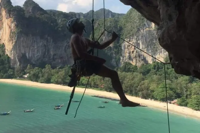 Rock Climbing in Krabi: Joined Group Half Day