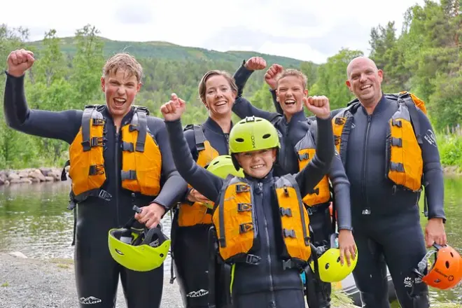 Rafting familial à Dagali sur rapides niveau 2, sans nage requise