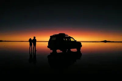Private Tour Salar de Uyuni ab Uyuni: Sonnenuntergang und Salzebene
