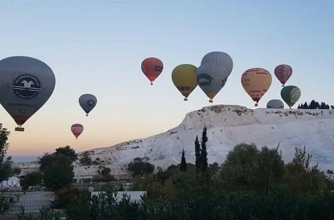 Pamukkale Hot Air Balloon Tour: Fly Over Cotton Castle