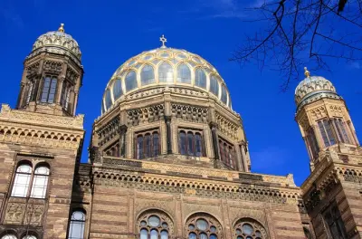 Berlin Jewish History Tour from Warnemünde: Private Guide