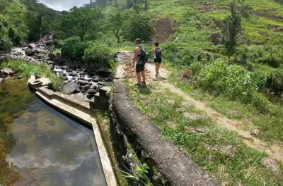 Trilha nas aldeias de Knuckles: 3 vilarejos e banho em cachoeira