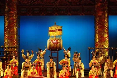 Experience a tang dynasty dinner show in xian with private hotel transfer. taste a 16-course dumpling banquet and enjoy live music and dance. book now.