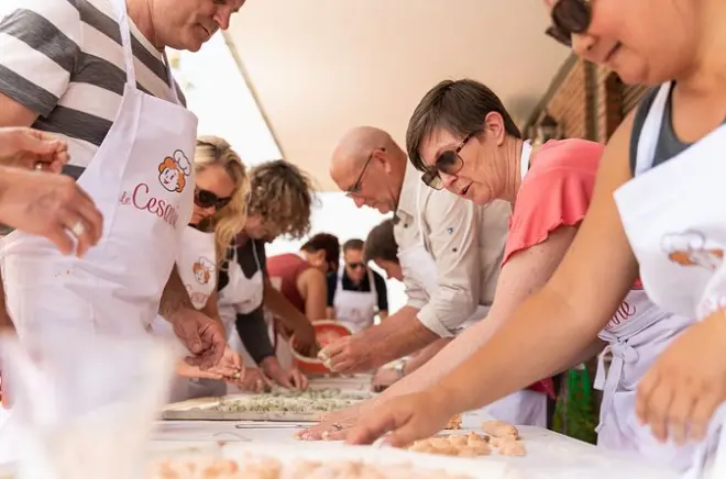 Pasta and Tiramisu class in Fasano: Make 2 pasta types