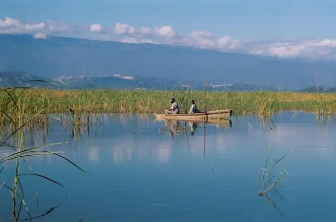 Lago Enriquillo: Crocodilos e vilarejos de vinho