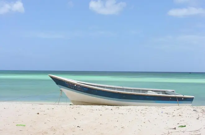 Bahía de Las Águilas: Passeio de barco até praia e baía de 8 km