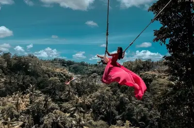 Zipline a Seminyak: Bali Swing e tramonto a Tanah Lot