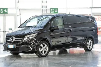 Transfer Basel zum Flughafen Basel: Privates Mercedes-Fahrzeug
