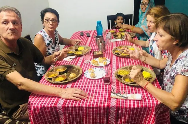 Clase de cocina familiar en Jaipur: Aprende 5 platos de Rajasthan